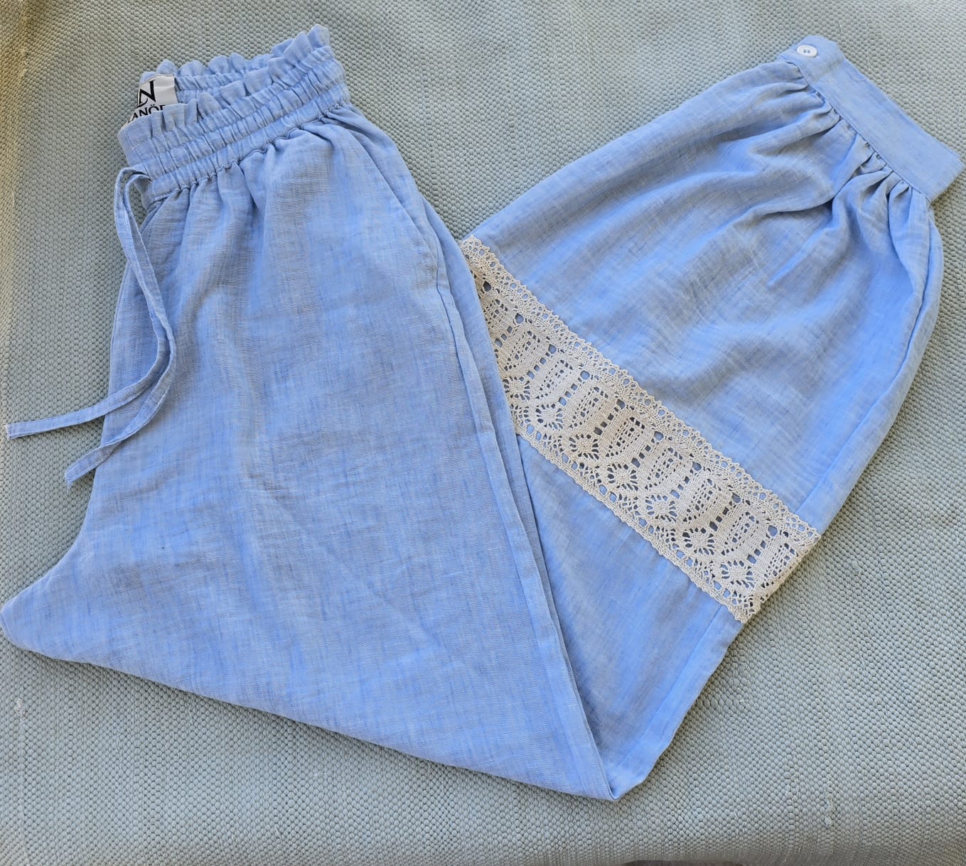 Lace Detail Casual Pants – Washed Linen.بنطلون دانتيل كاجوال - كتان مغسول
