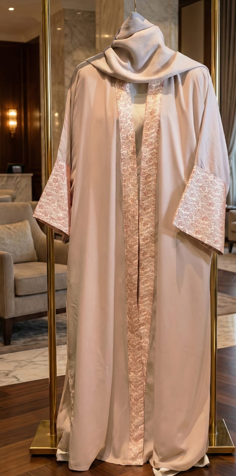 قفطان فاخر بلمسة البروكار Premium TR & Brocade Open-Front Kaftan